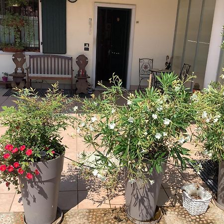 Edyshome Peschiera del Garda Exterior foto
